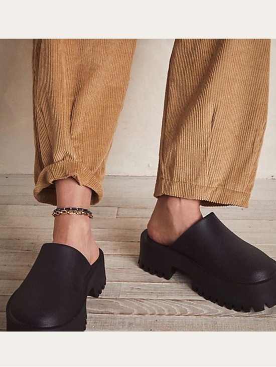 Jeffrey Campbell Shoes - Jeffrey Campbell Platform Clog